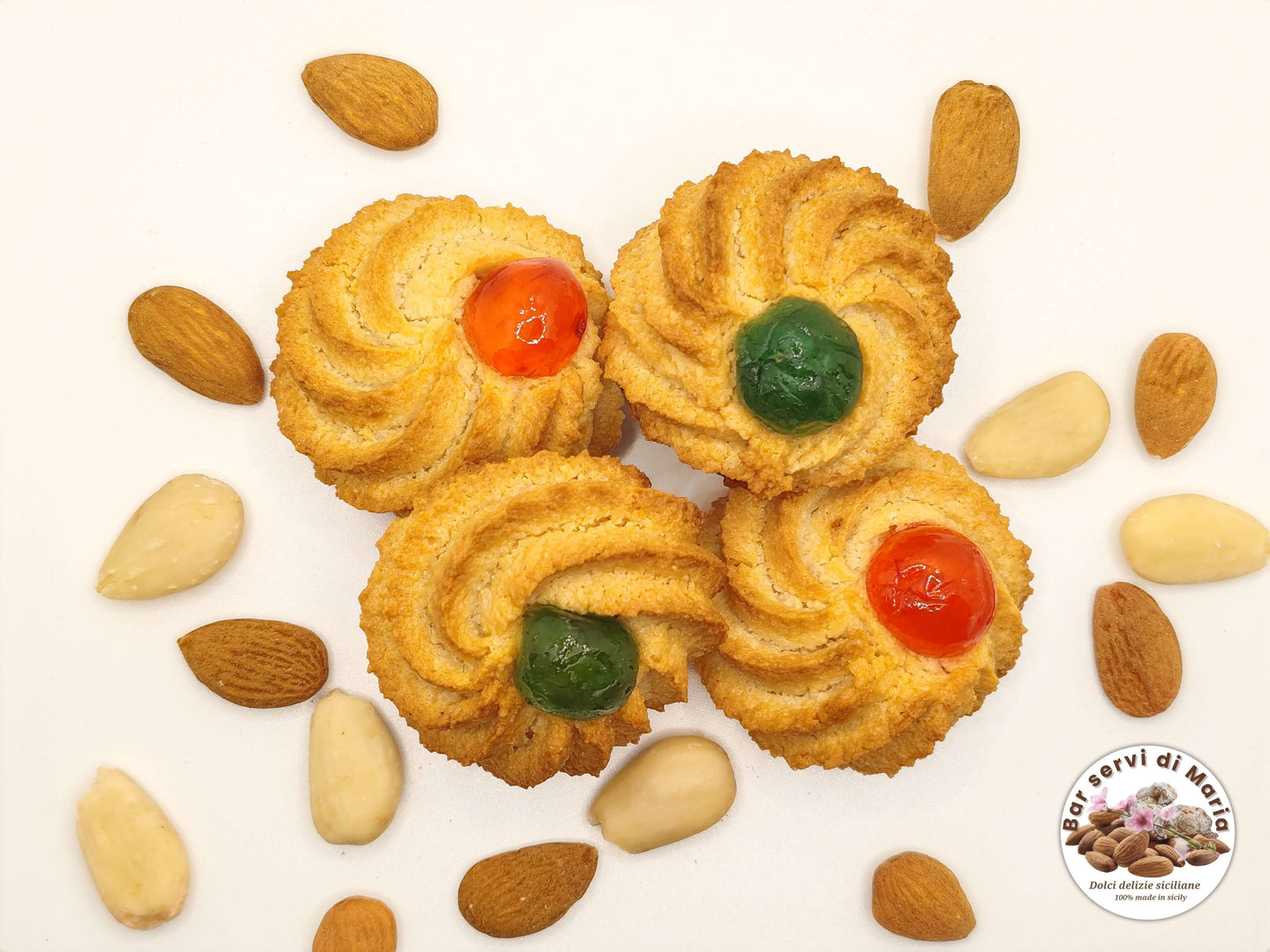 biscotto alle mandorle con ciliegia candita dolci delizie siciliane