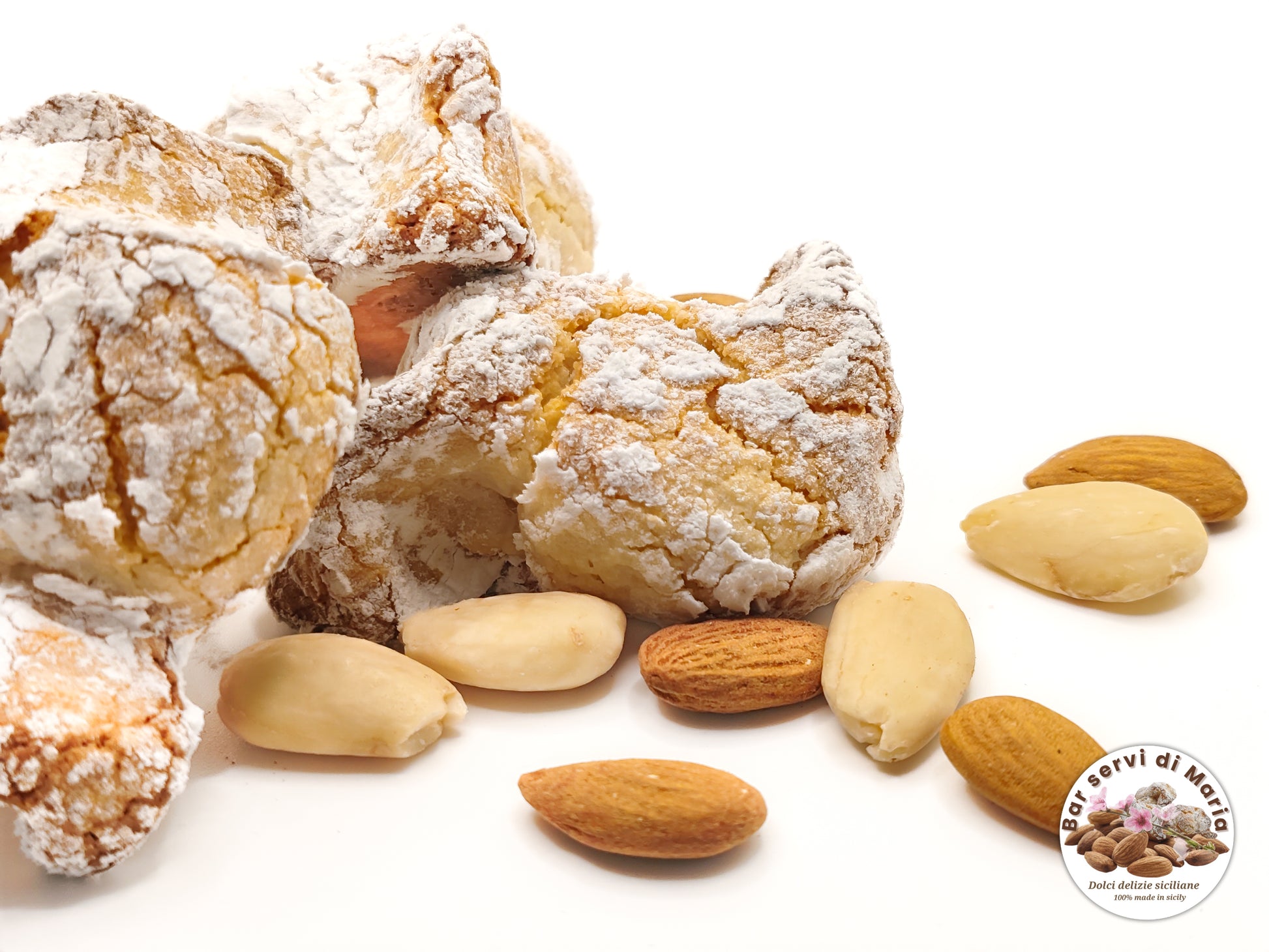 dettaglio biscotto alle mandorle con zucchero a velo dolci delizie siciliane